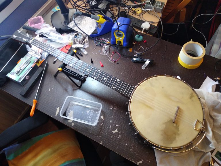 Read more about the article Antique Banjo on the Workbench